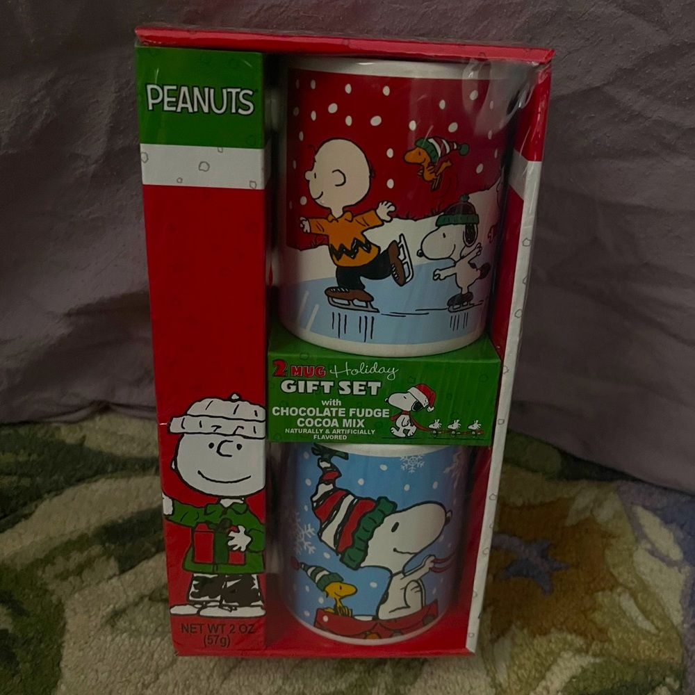 Peanuts mugs gift set